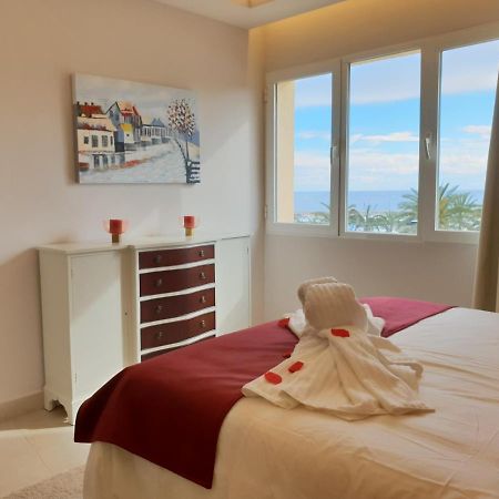 Fantastic Apartment In Front Of The Sea & Marina Эстепона Экстерьер фото